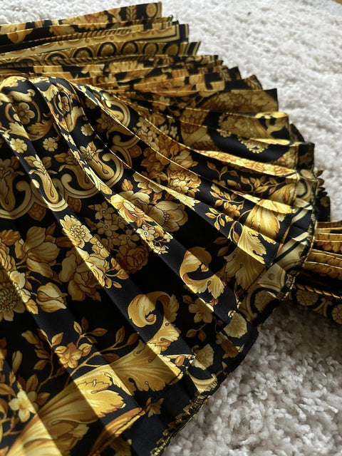 New Versace  BAROCCO PLEATED MIDI SKIRT  Women’s Size 44 Retail- $2695
