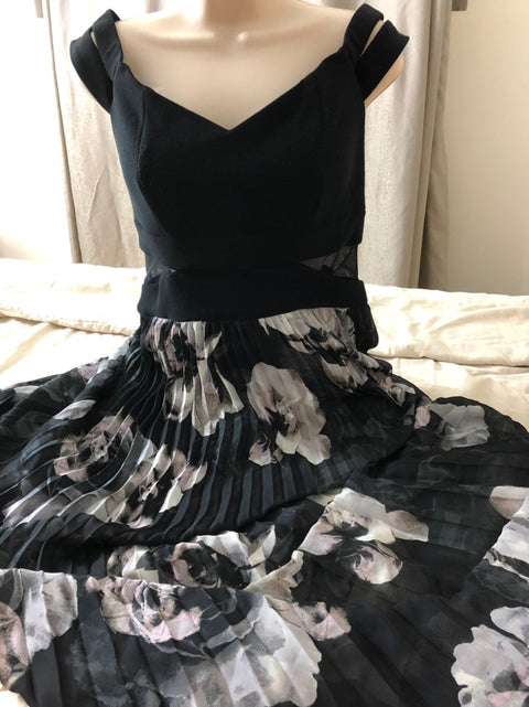 Xscape Long Pleated Floral Dress Black $239 ChronoArc